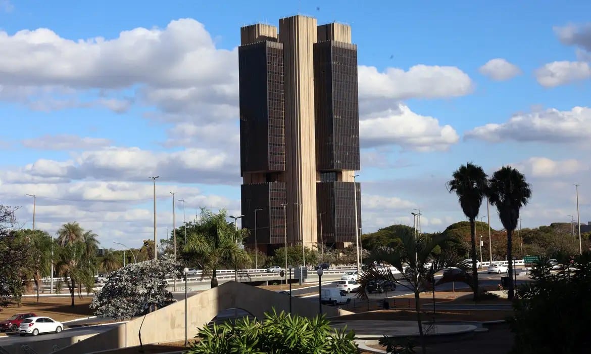 Banco Central prevê crescimento de 2% para o PIB em 2026
