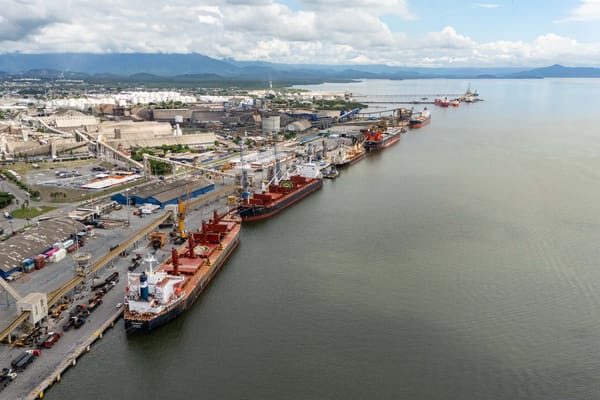 Paranaguá Reforça Infraestrutura Portuária para Exportações